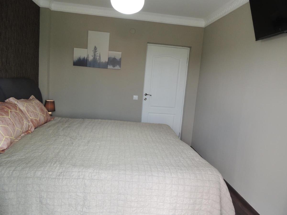 Blue Sky House Hotel Balotesti Luaran gambar